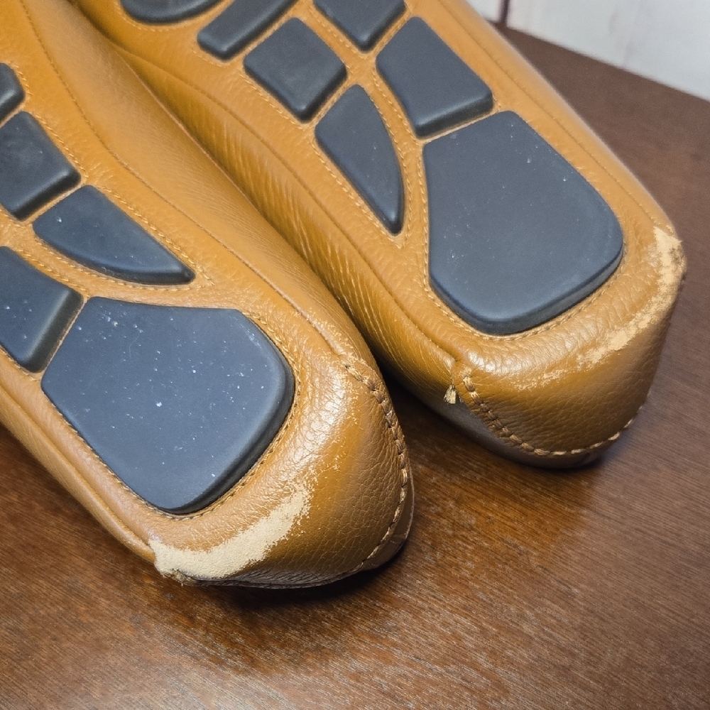 Michael Kors Classic Womens Brown Leather Loafer Flats With Gold Emblem Size 10M - Picture 5 of 7